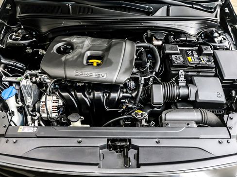 Used 2023 Kia Forte GT-Line w/ GT-Line Premium Package image 12