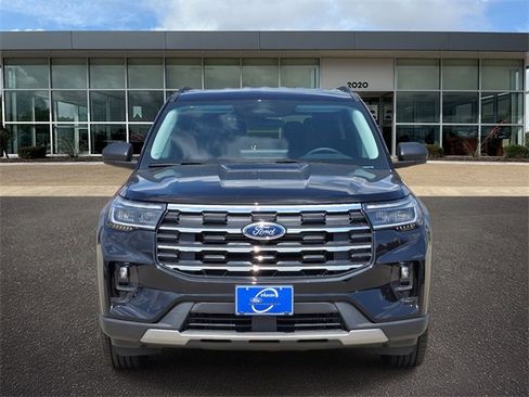 New 2025 Ford Explorer Active w/ Active Comfort Package image 2