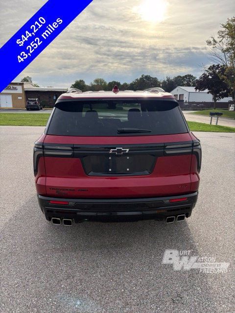 Used 2024 Chevrolet Traverse RS w/ LPO, Floor Liner Package AWD/4WD image 5
