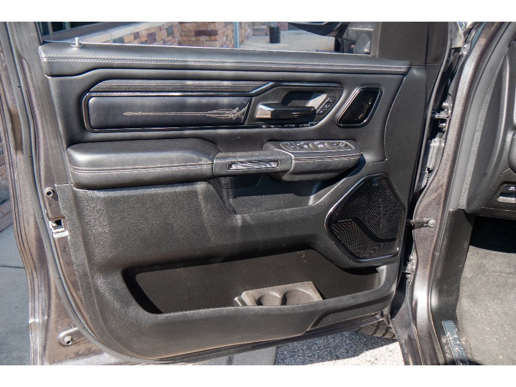Used 2022 RAM 1500 Limited AWD/4WD image 10