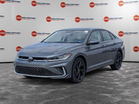 New 2026 Volkswagen Jetta SE image 1