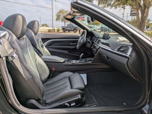 Used 2018 BMW 430i Convertible image 25