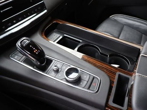 Used 2022 Cadillac Escalade ESV Premium Luxury AWD/4WD image 27
