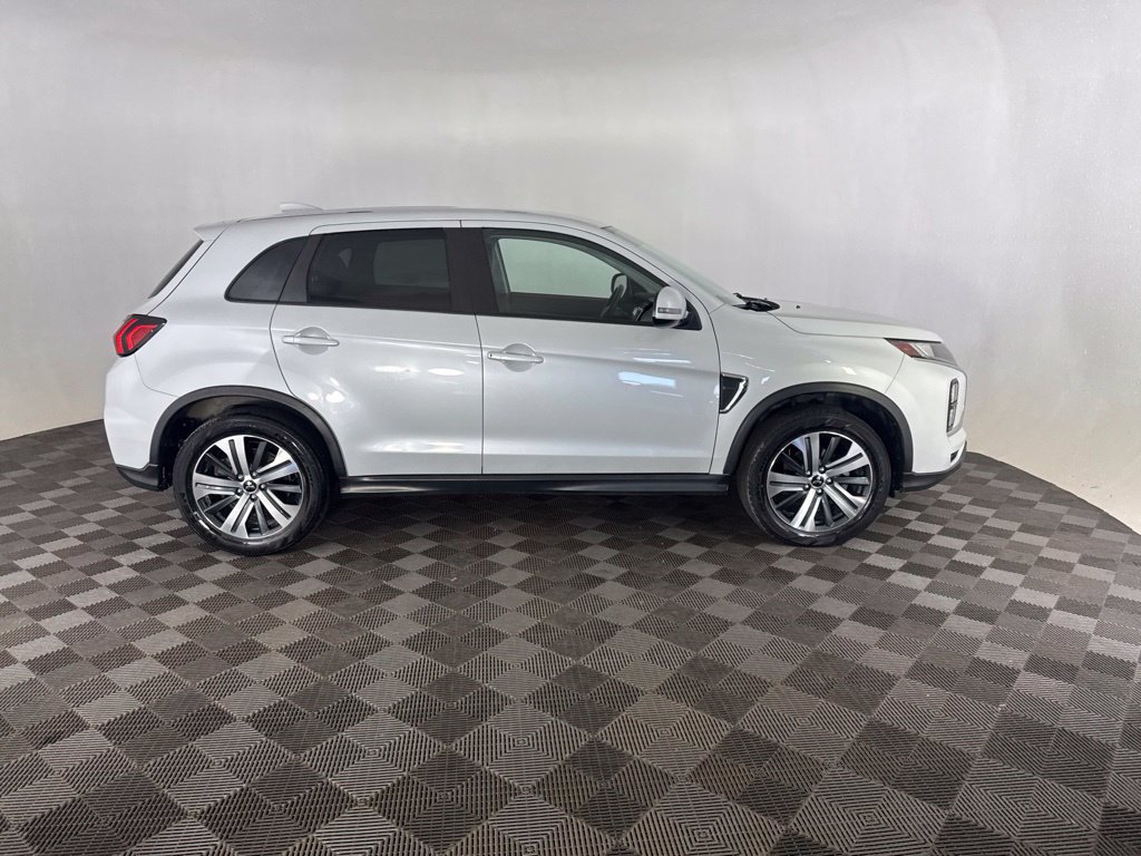 Used 2023 Mitsubishi Outlander Sport SE AWD/4WD image 4