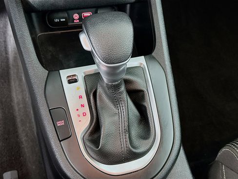 Used 2020 Kia Forte LXS image 19