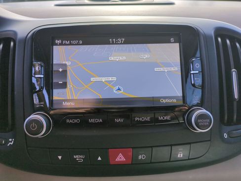 Used 2014 FIAT 500L Lounge image 19