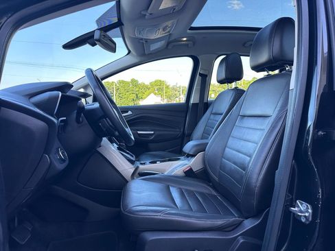 Used 2015 Ford C-MAX Energi SEL w/ Equipment Group 303A FWD image 12