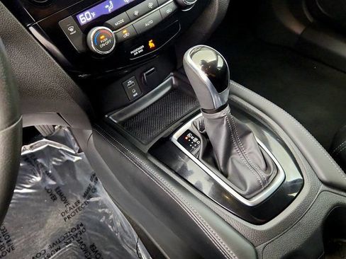 Used 2017 Nissan Rogue SL w/ SL HEV Premium Package AWD/4WD image 17