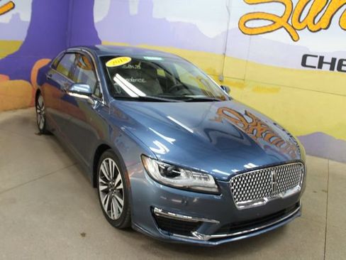 Used 2018 Lincoln MKZ Reserve w/ Climate Package AWD/4WD image 2