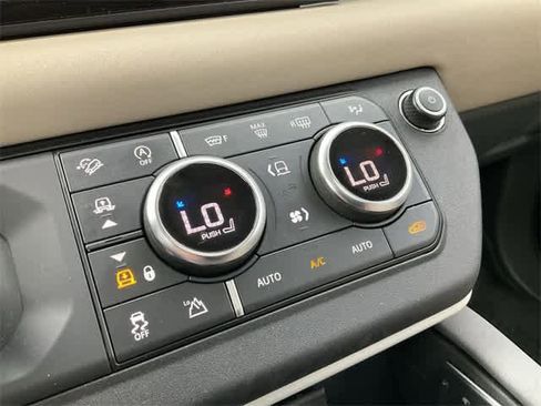 Used 2023 Land Rover Defender 110 S image 23