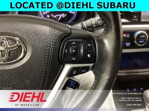 Used 2018 Toyota Highlander Limited Platinum image 26