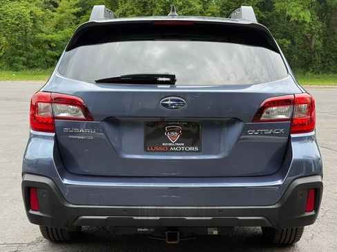 Used 2018 Subaru Outback 2.5i Limited AWD/4WD image 5
