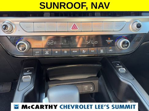 Used 2025 Kia Telluride S FWD image 14