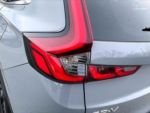 Used 2024 Honda CR-V Sport image 29