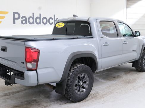 Used 2021 Toyota Tacoma SR5 image 9