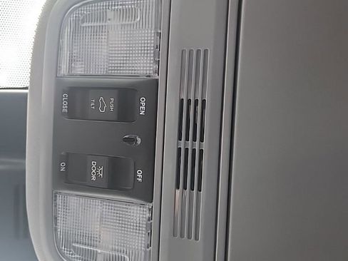 Used 2022 Honda Pilot Special Edition image 27