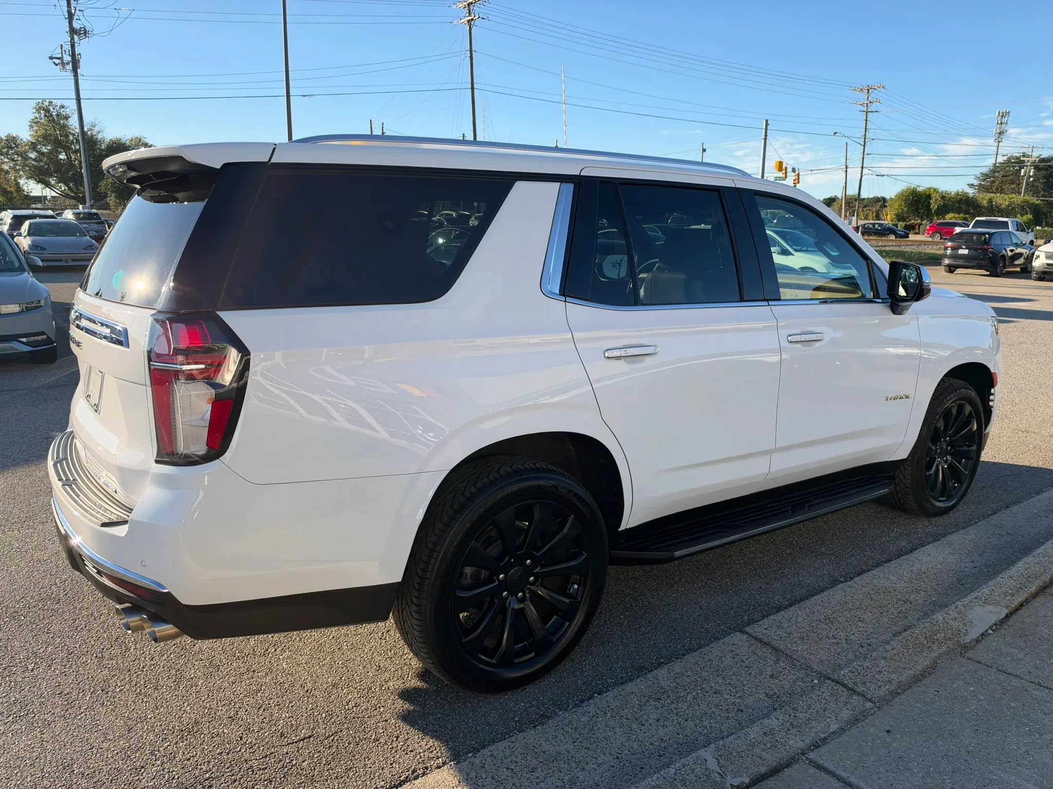 Used 2021 Chevrolet Tahoe Premier AWD/4WD image 30