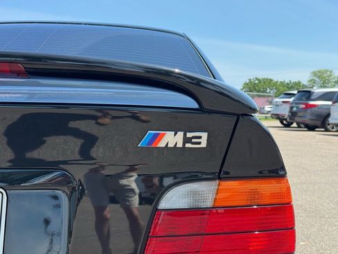 Used 1995 BMW M3 Coupe RWD image 12