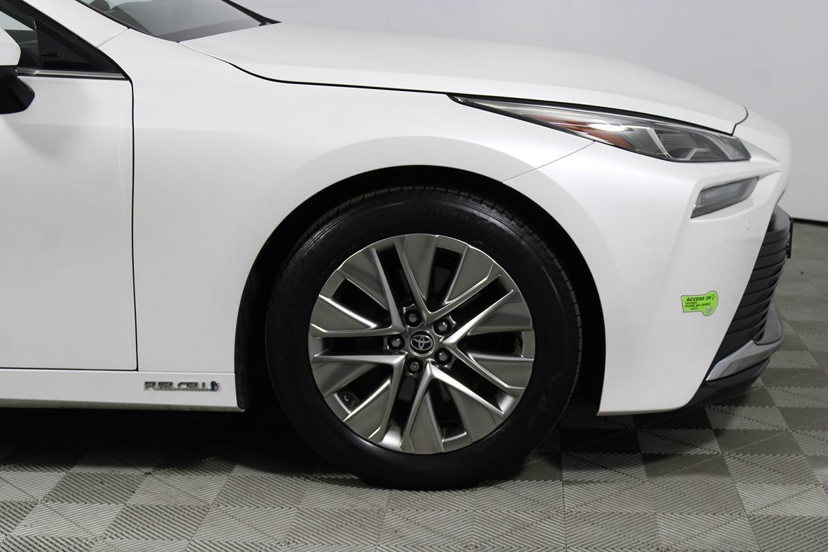 Used 2023 Toyota Mirai w/ Advanced Technology Package RWD image 7