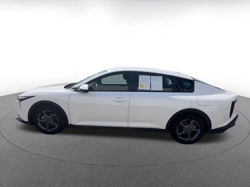 Used 2025 Kia K4 FWD image 8