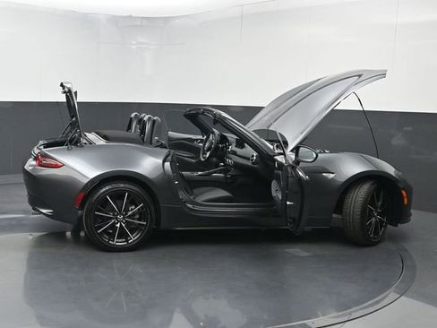 Used 2025 MAZDA MX-5 Miata Grand Touring RWD image 36