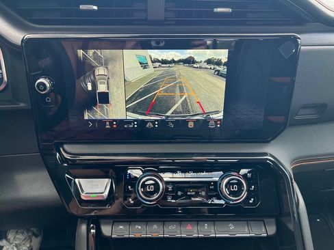 New 2026 GMC Sierra 1500 AT4 w/ AT4 Premium Package AWD/4WD image 18
