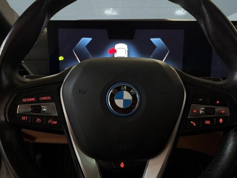 Certified 2023 BMW i4 eDrive40 w/ Premium Package RWD image 11