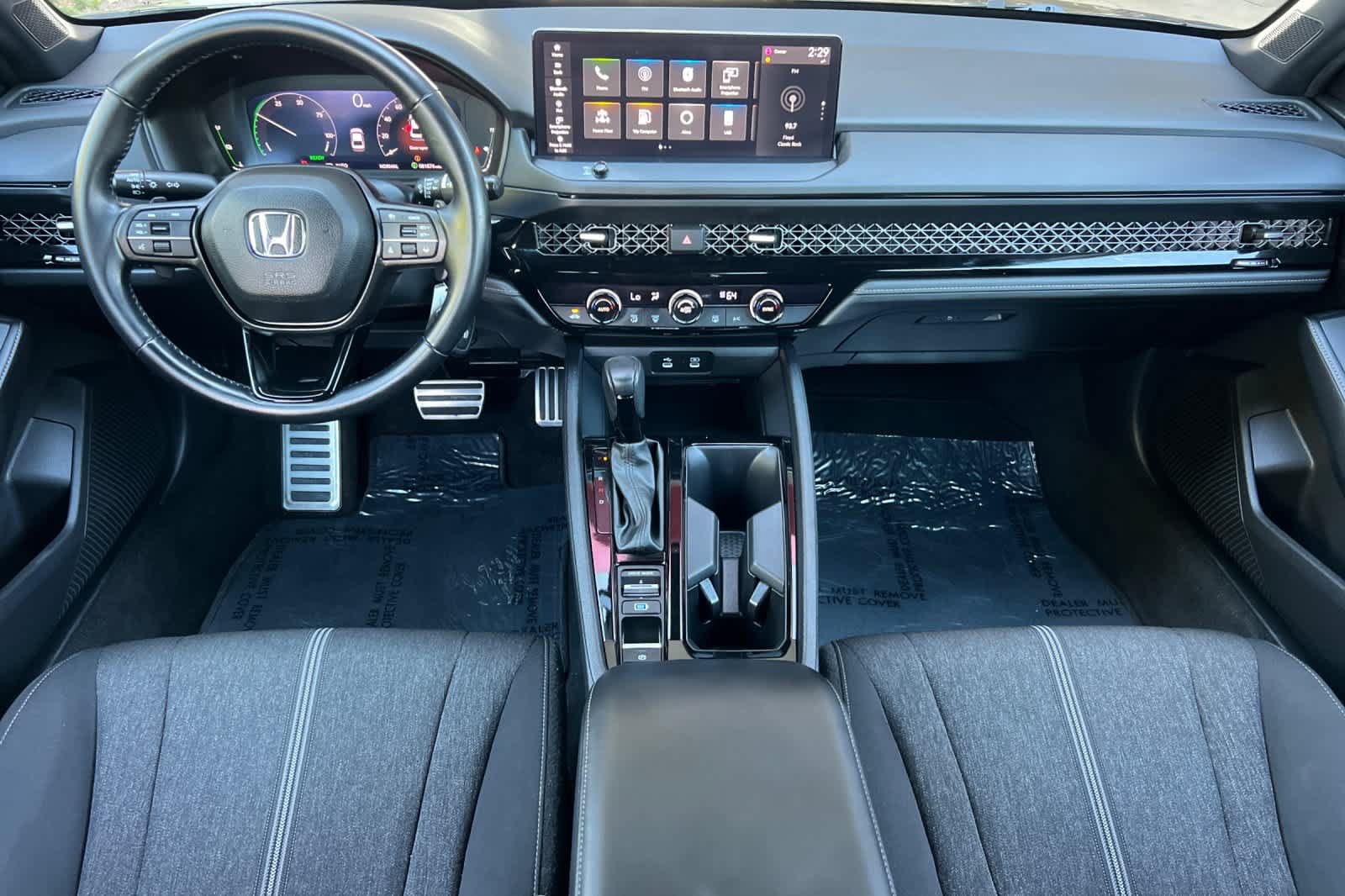 Used 2024 Honda Accord Sport image 3