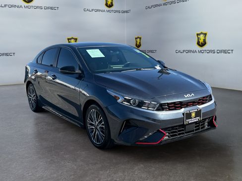 Used 2022 Kia Forte GT-Line w/ GT-Line Technology Package FWD image 7