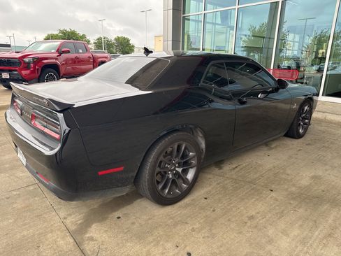 Used 2023 Dodge Challenger R/T Scat Pack image 8