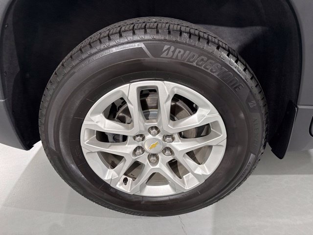 Used 2020 Chevrolet Traverse LT FWD image 12