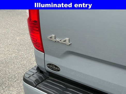 Used 2018 Toyota Tundra Limited w/ Limited Premium Package AWD/4WD image 13