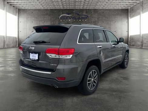 Used 2018 Jeep Grand Cherokee Limited image 3