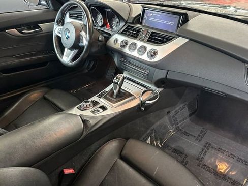 Used 2014 BMW Z4 sDrive35i RWD image 18