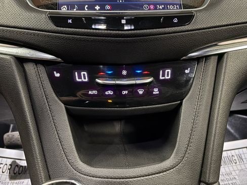 Used 2021 Cadillac XT5 Luxury FWD image 12