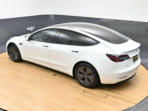 Used 2022 Tesla Model 3 Long Range AWD/4WD image 46