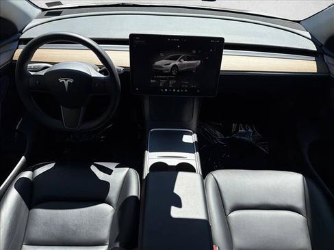 Used 2023 Tesla Model Y Long Range AWD/4WD image 24