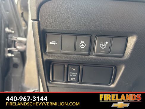 Used 2024 Nissan Armada SL image 17