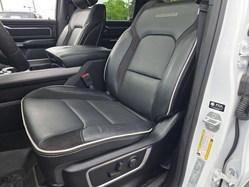 Used 2025 RAM 1500 Laramie w/ Night Edition AWD/4WD image 29