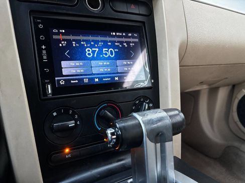 Used 2007 Ford Mustang Convertible image 20