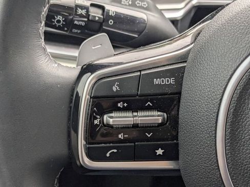 Certified 2025 Kia Sorento EX w/ EX Panoramic Sunroof Package FWD image 28