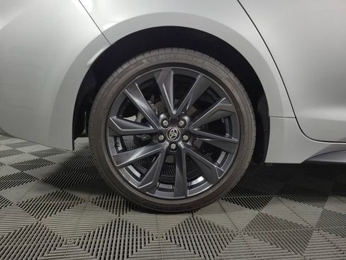 Used 2024 Toyota Corolla SE image 11