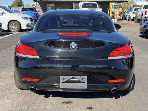 Used 2009 BMW Z4 sDrive35i image 11