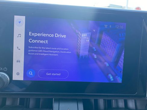 Used 2024 Toyota RAV4 XLE image 19