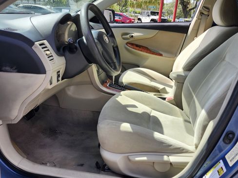 Used 2013 Toyota Corolla L image 3