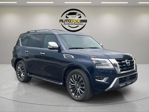 Used 2023 Nissan Armada Platinum w/ Captain's Chairs Package RWD image 1