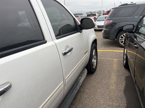 Used 2013 Chevrolet Tahoe LT image 18