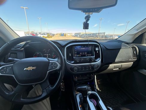 Used 2021 Chevrolet Colorado LT w/ Fleet Safety Package image 11