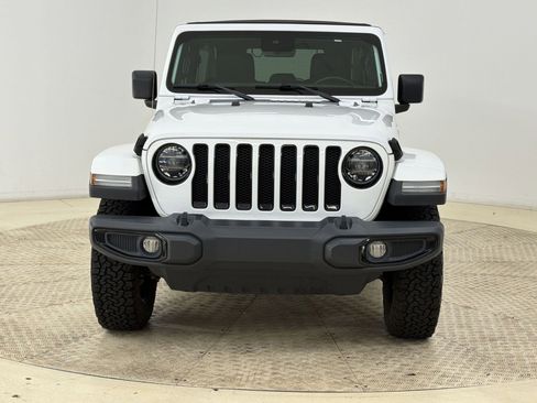 Used 2021 Jeep Wrangler Unlimited Sahara image 6