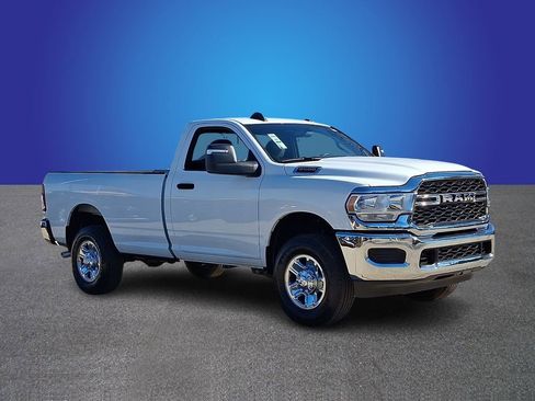 Used 2024 RAM 2500 Tradesman w/ Chrome Appearance Group image 3